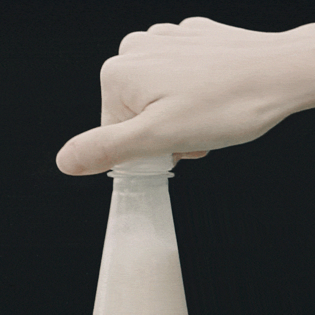 Hand Brewed Sparkling Red Rice Makgeolli, 935ml (ABV 6.5%) koi