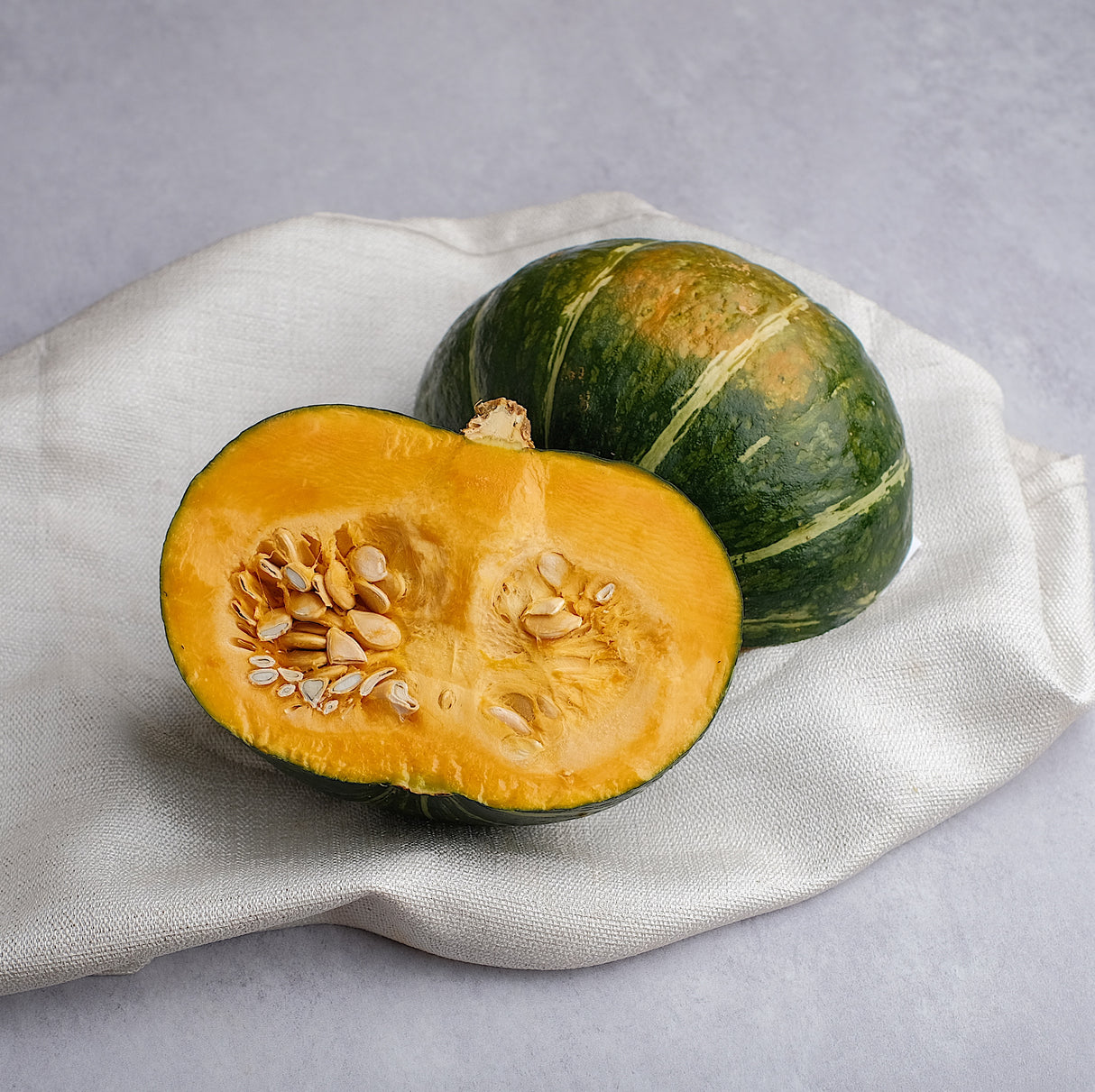 Fresh Korean Sweet Pumpkin, Whole