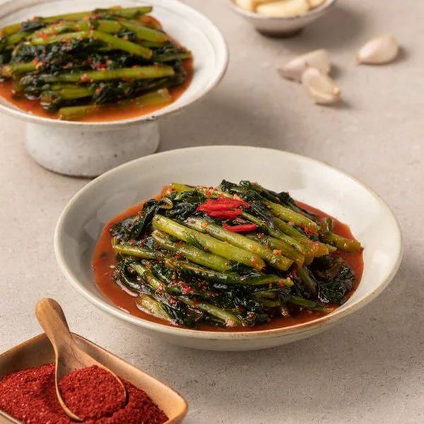 Young Radish Leaves Yeolmu Kimchi, 500g