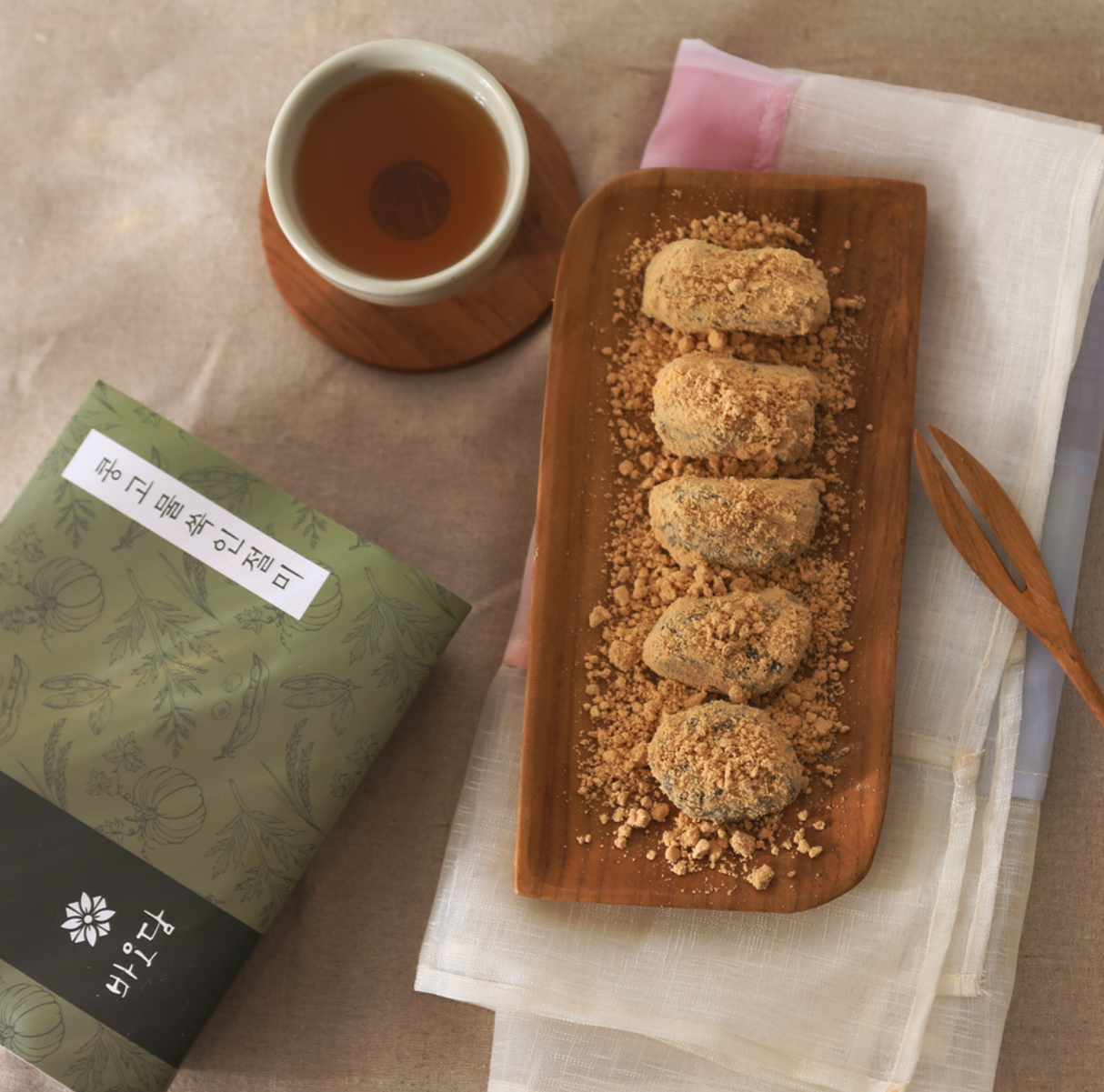 Bean Powder Injeolmi (Rice cake), 200g