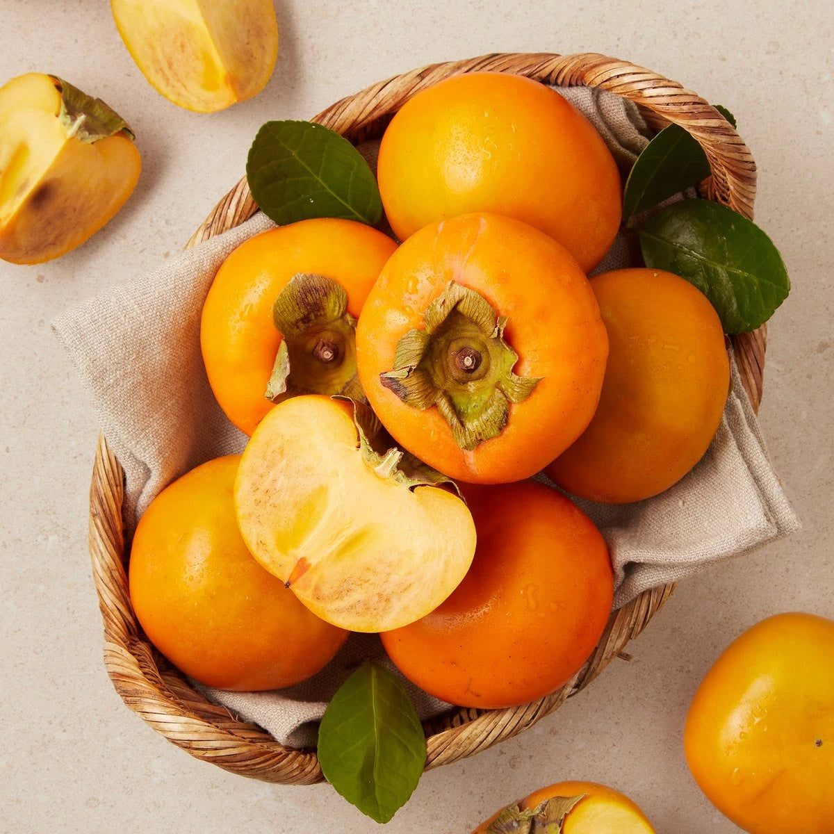 Fresh Korean Persimmon, 4 pieces